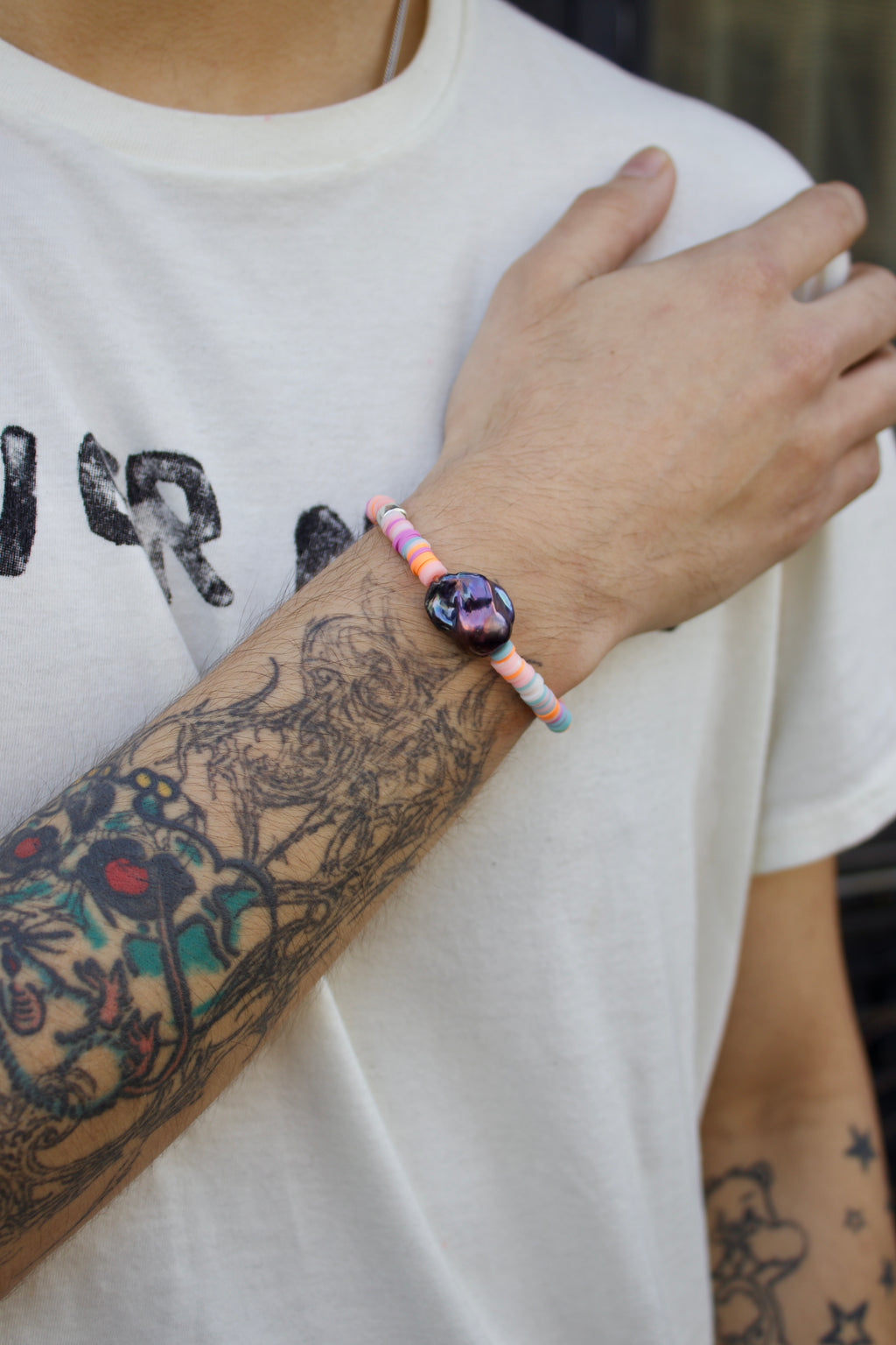 Far Away Black Pearl Bracelet in Pink