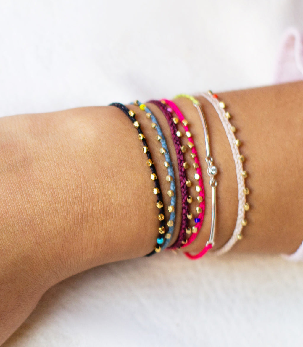Easygoing Feather Charm Bracelet in Fuchsia