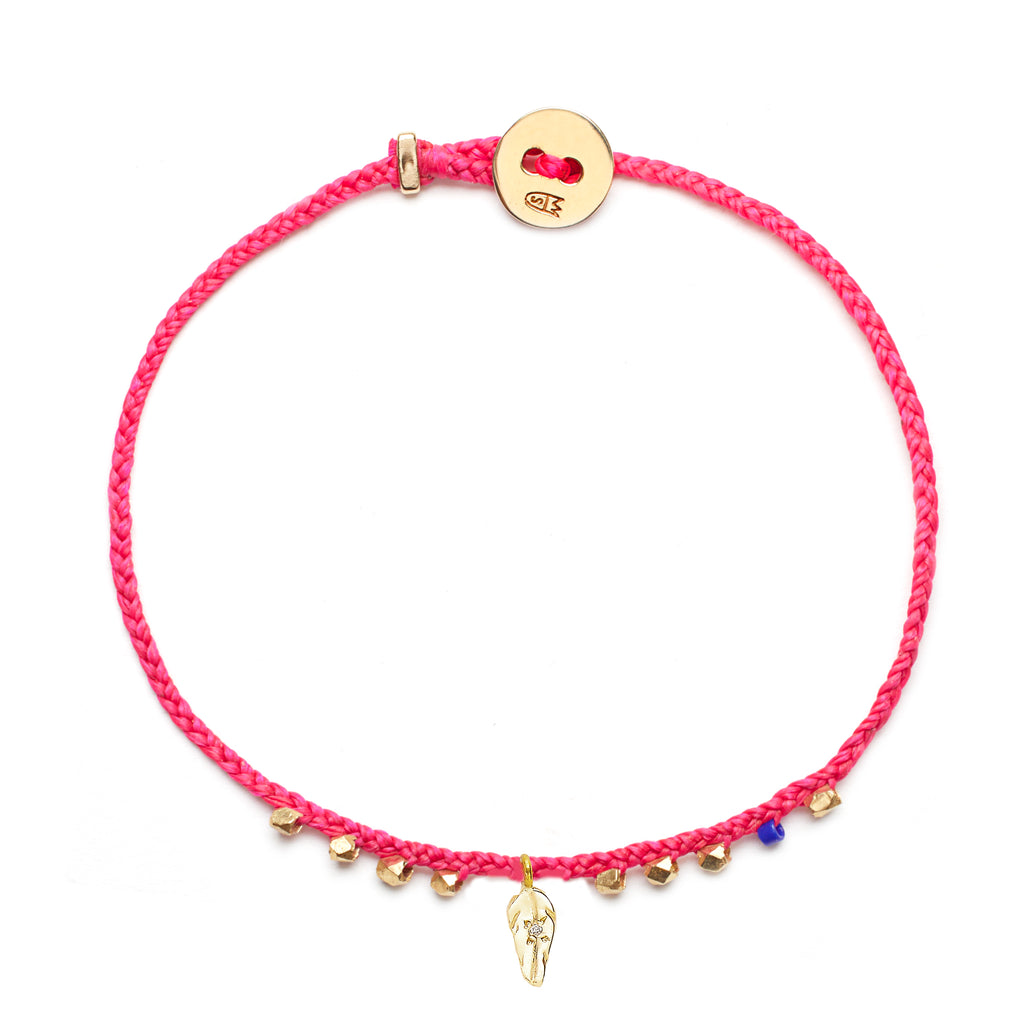 Easygoing Feather Charm Bracelet in Fuchsia